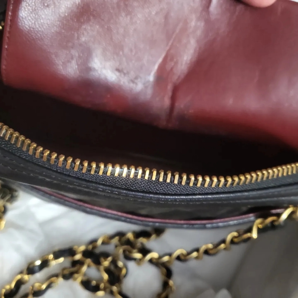 (SOLD)Authentic vintage Chanel camera bag - Picture 6 of 16